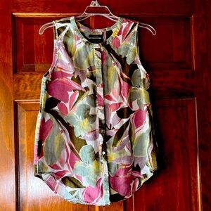 Beautiful linen tamari sleeveless top size m